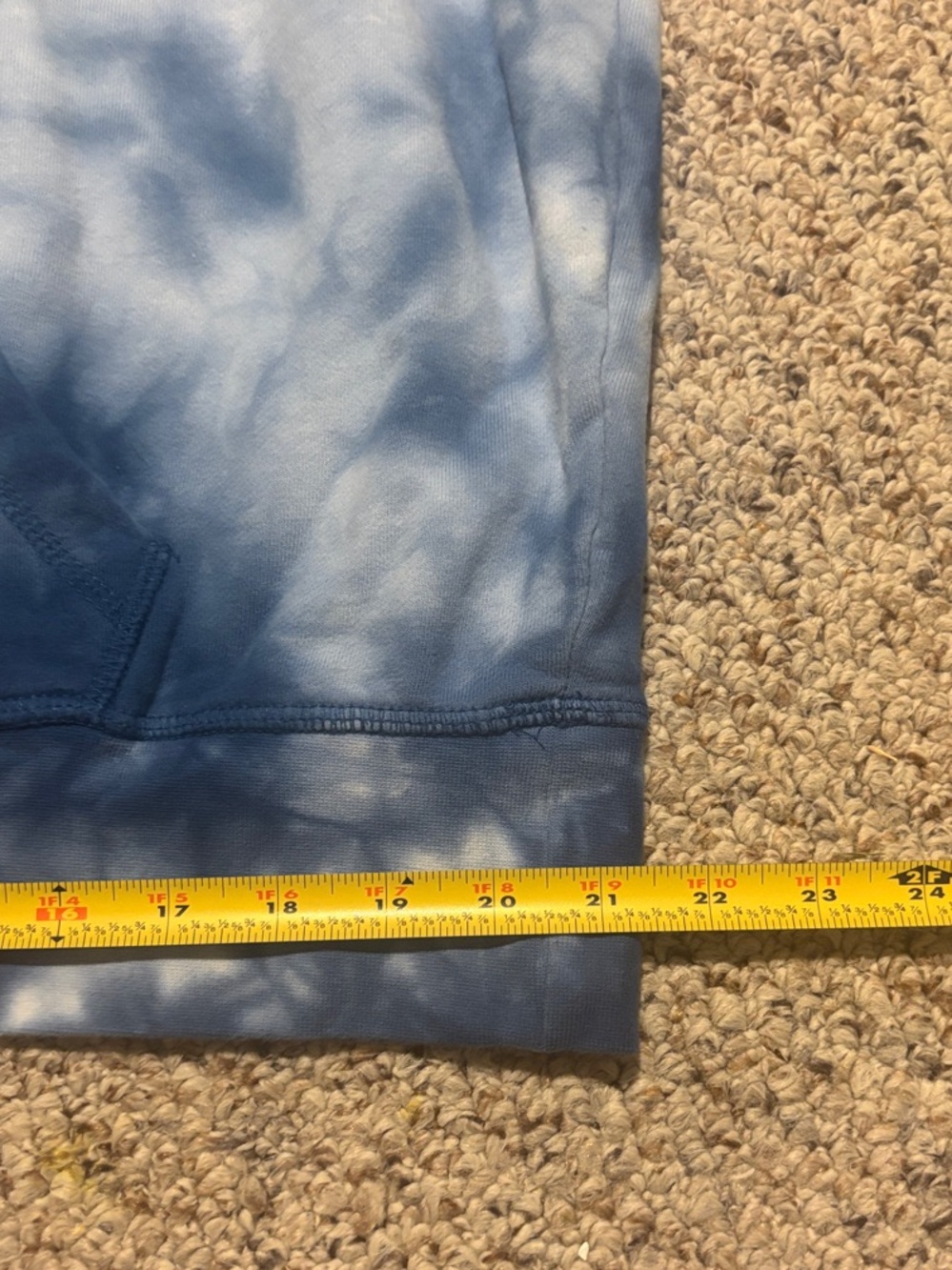 New York Knicks Tie-Dye Blue Hoodie - Men - Picture 6 of 7